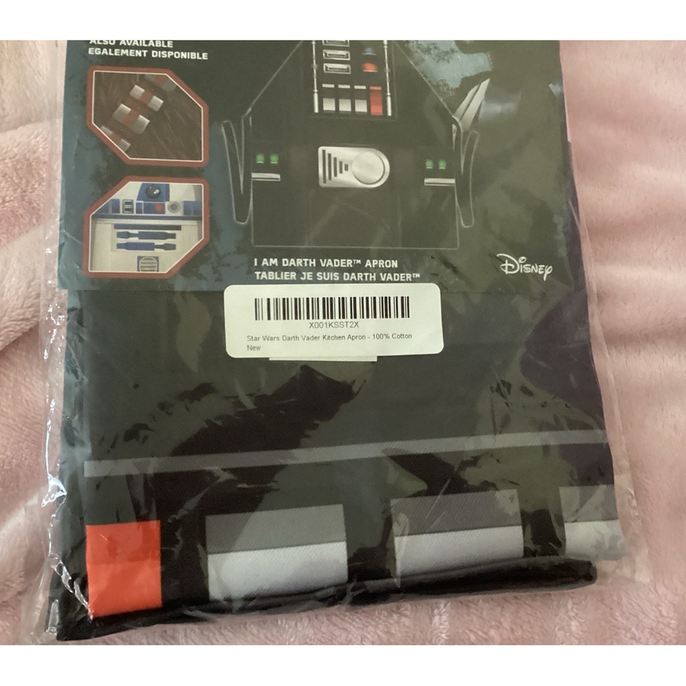 Darth Vader apron and oven glove set, still in original packaging, nwot